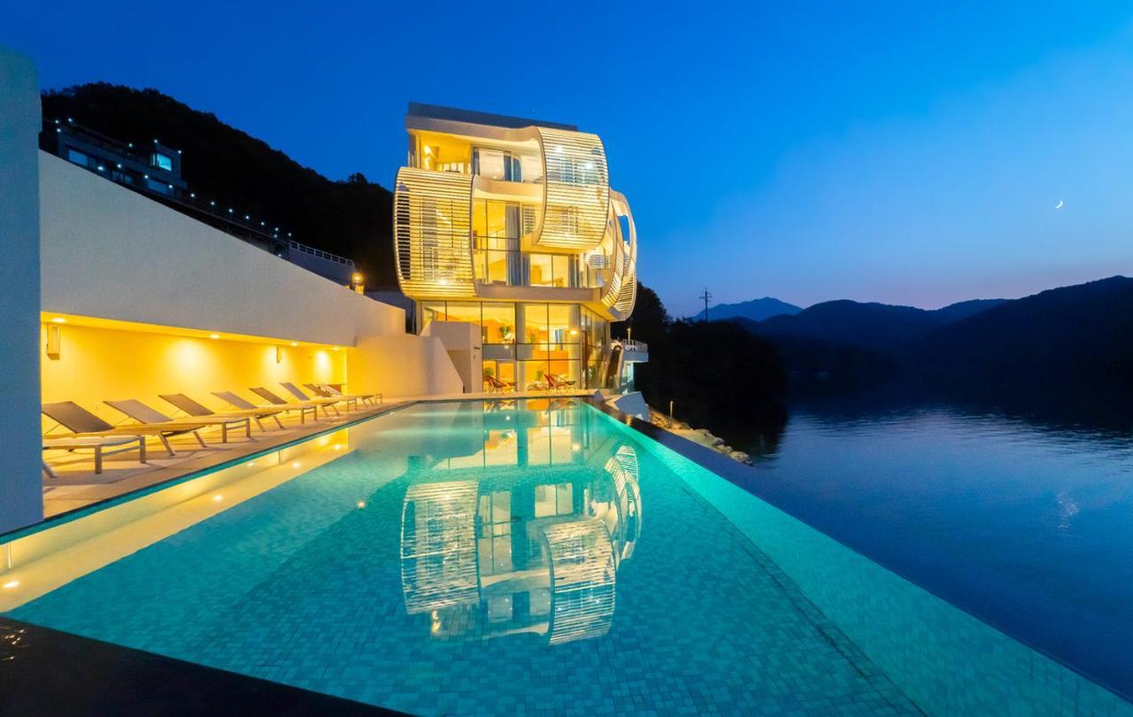 Gapyeong Hotel Suiteian Exterior foto